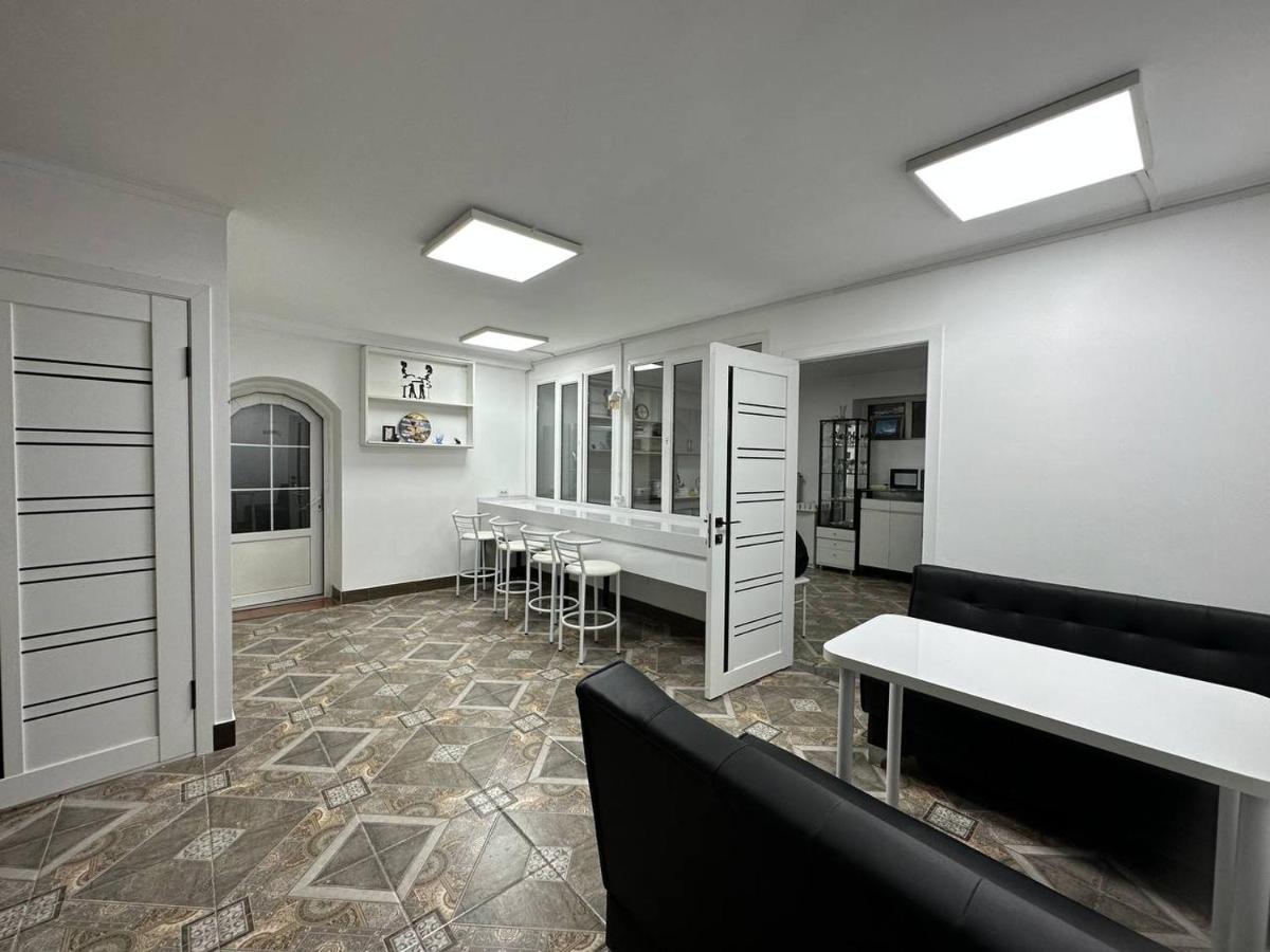 Aya Sofia Hostel Μπισκέκ Εξωτερικό φωτογραφία